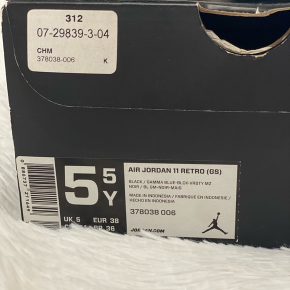 Air Jordan 11 Retro “Gamma Blue” - Picture 3 of 5